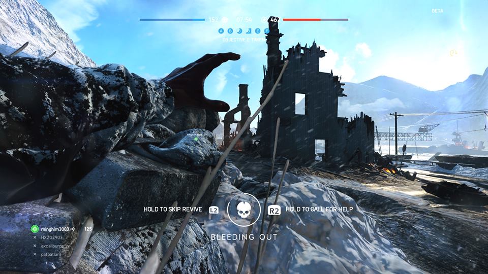 Das Wiederbelebungssymbol von Battlefield V zeigt jetzt verschiedene Zustände an, Waffen können auch nach dem Ende eines Kapitels noch erhalten werden